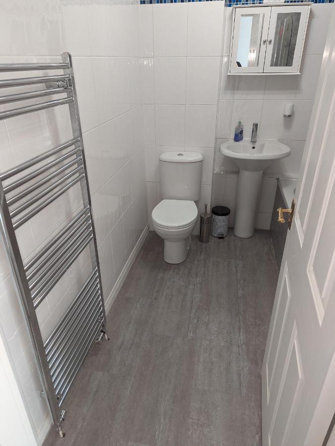 Teith Court Apartment With Private Parking. Стерлінг Екстер'єр фото