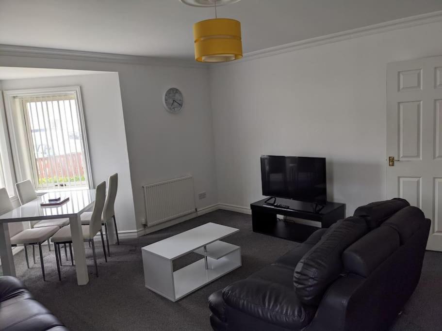 Teith Court Apartment With Private Parking. Стерлінг Екстер'єр фото